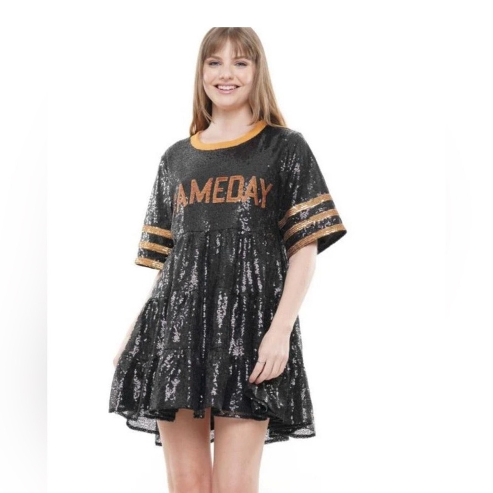 Game day jersey sequined baby doll dress. Size medium. NWT. MRSP $80.